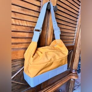 Mandarina duck travel purse